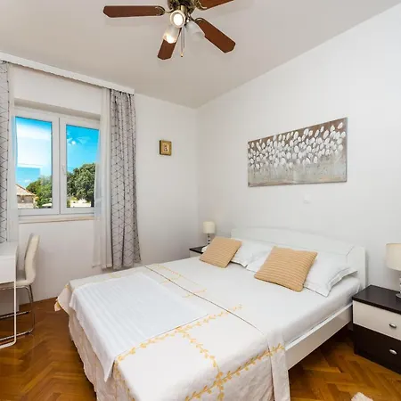 Apartamento Lucija