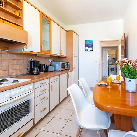 Apartamento Lucija *